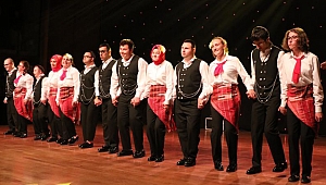 Özel öğrencilerin dansları büyüledi