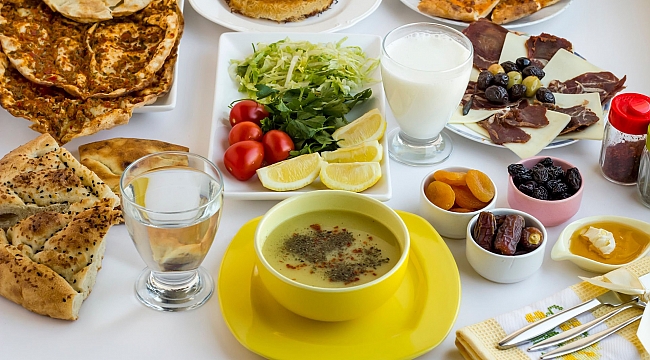 Ramazan’da beslenmeye dair merak edilenler!