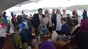 Şayir'den annelere boğaz sefası