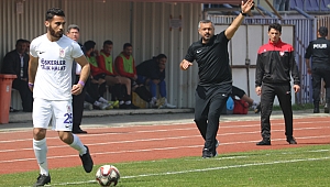 Yeniden şampiyon yap bizi Özgür Hoca