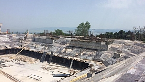 Darıca’daki dev salonda tribünler yükseliyor