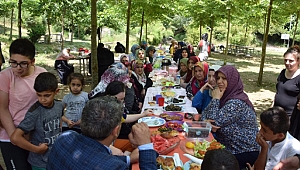 Hamza Şayir, annelerle buluştu