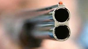 Pompalı tüfekle intihar etti