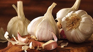 Sarımsak kabuğunu sakın çöpe atmayın!