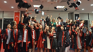 Yeni Atlas, öğrencilerini uğurladı