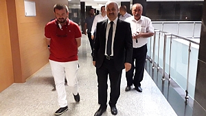 Başkan Adliye koridorlarında