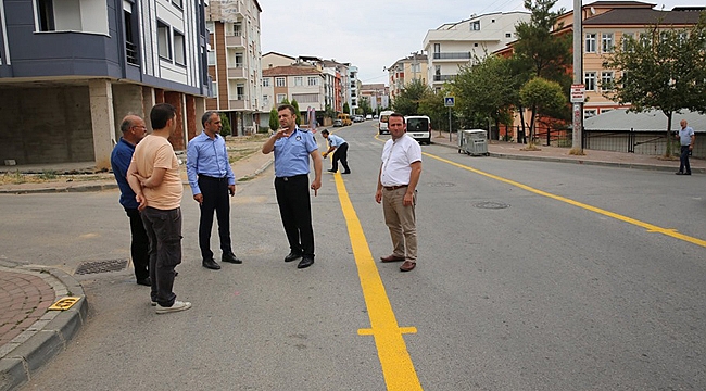 Çiftçi, açık pazar yerini inceledi
