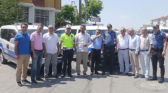 Darıca emniyetine iki araç bağışlandı