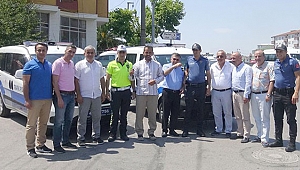 Darıca emniyetine iki araç bağışlandı