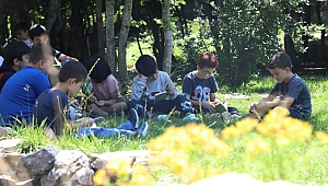 Gençler Diriliş Kampı'nda stres atıyor