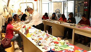 Okul öncesi öğretmenlerine Origami eğitimi