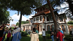 Sırrı Paşa Konağı ziyaretçilerini bekliyor