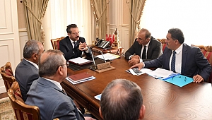 Vali Aksoy, kaymakamlarla değerlendirme yaptı