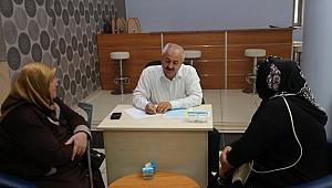 Zinnur Büyükgöz halkı dinliyor