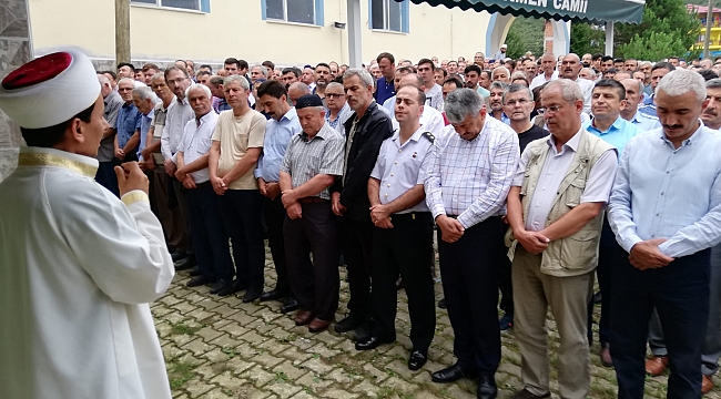 Emine Kahraman dualarla uğurlandı