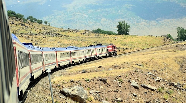 İran treni 'Transasya Ekspresi' yeniden yollarda