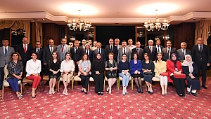 Kaymakamlar için veda yemeği