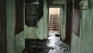 Kirazpınar’da apartmana yıldırım düştü