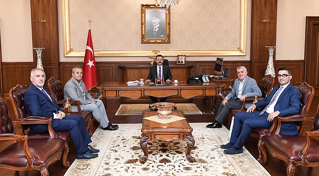 Mimar ve mühendisler Vali Aksoy’a gitti