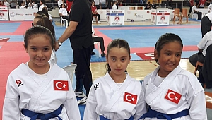 Öpüldünüz çekirgeler!