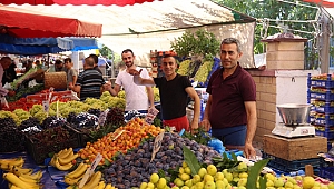 Semt pazarında tezgahlar kuruldu