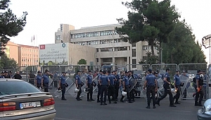 Üç belediye başkanı görevden uzaklaştırıldı!