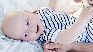 Bebeğinize sağlıklı giysiler seçin