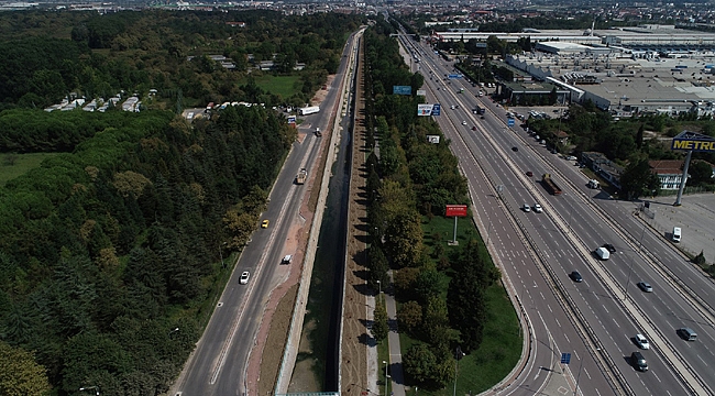 Büyükşehir'in yenileme çalışmaları sürüyor