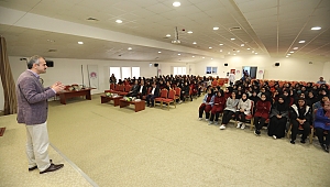 Çiftçi'den öğrencilere nasihat: 'Çok çalışın'