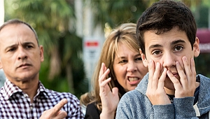 Ebeveynlerin ergenlik yaşı çocuğu etkileyebiliyor