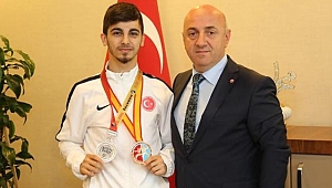 Eray Şamdan Tokyo’da