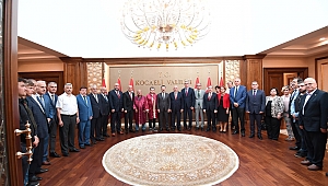 Esnaflar Aksoy’la bir araya geldi