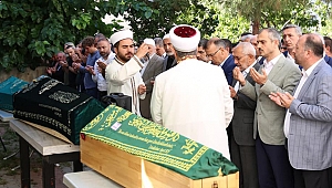 Malkoç ve iki çocuğu son yolculuğuna uğurlandı