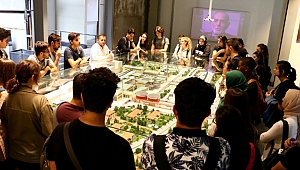 Tıp öğrencileri kağıt müzesini gezdi