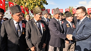 Vali Aksoy, gazilerimizi unutmadı