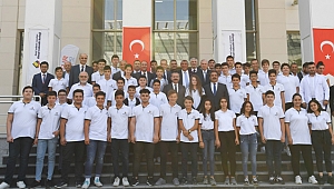 Vali Aksoy o koleje gitti