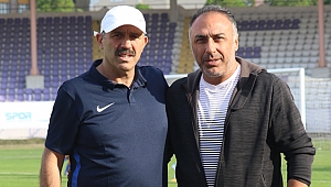 Yıllar sonra yine rakip oldular