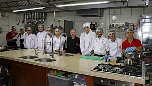 Beyaz kalpler mutfağa giriyor