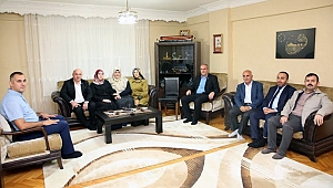 Bıyık, hacı ziyaretlerini sürdürüyor