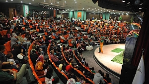 Darıcalı çocuklar ‘Yaramaz Tilki'yle eğlendi