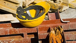 Gebze'de feci vinç kazası; 1 ölü 4 yaralı