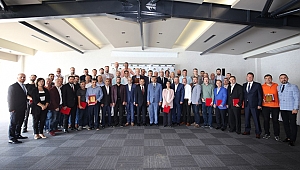 İZAYDAŞ çalışanları kıdem plâketlerini aldı