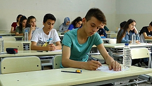 Öğrencilere 140 bin soruluk kaynak