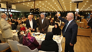 Başkan Bıyık, hacıları yemekte ağırladı