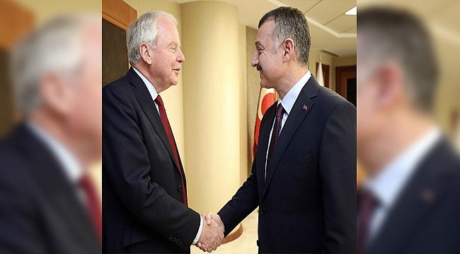 Başkan Büyükakın, Janvrin’i makamında konuk etti