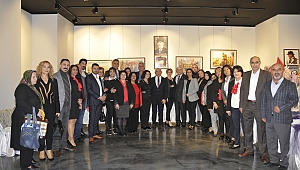 CHP'li kadınlardan anlamlı sergi