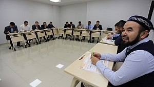 KO-MEK, yabancı öğrencilere Türkçe öğretiyor