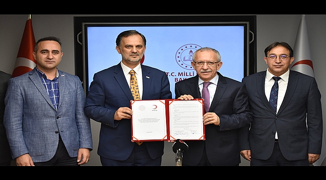 Özel yetenekli öğrenciler için Türk Kızılayı ile iş birliği