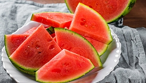 Vücudu baştan sona temizleyen besinler!