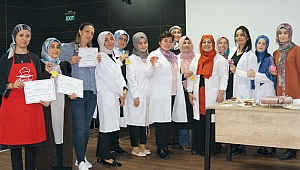 Çayırovalı kursiyerler belgelerini aldı